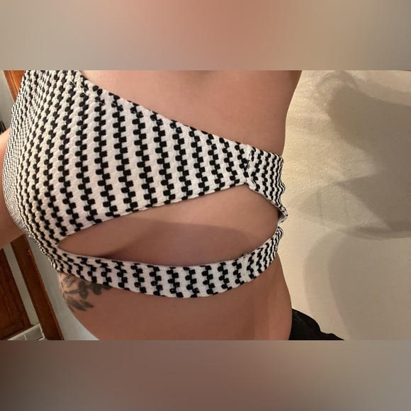 Bathing suit top - Picture 3 of 3